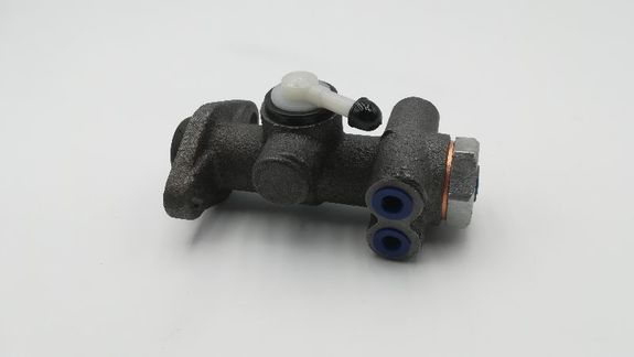 Maître-cylindre de Fiat 500