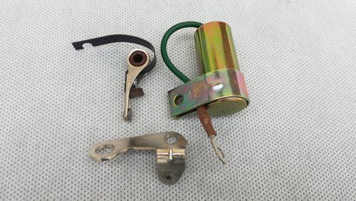 Vis platinées et condensateur Ducellier Estafette