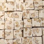 Nougat  Gros cubes de nougats tendres AMANDES