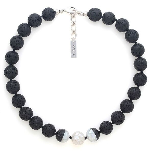Collier Nature Volcan perles rondes Hiver 2025