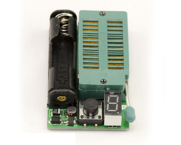 IC tester (74, 74LS, 74HC, CD4000, HEF4000 series) LED diodes