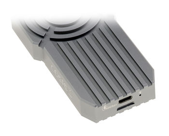 USB 4.0 Thunderbolt 4 40G enclosure for SSD M2 NVMe. Robust, shock-proof aluminum structure with removable fan