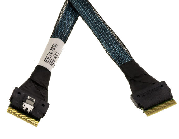 PCIe 4.0 cable with Slim SAS SFF-8654 8i 74-pin connectors to SFF8654 74-pin length 70cm