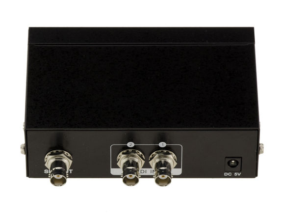 2-Port SDI switch, switch 2 BNC SDI inputs to one output. SD-SDI/HD-SDI and 3G-SDI 297MB/s compatible, with REMOTE CONTROL and RS232 COM port control capability.