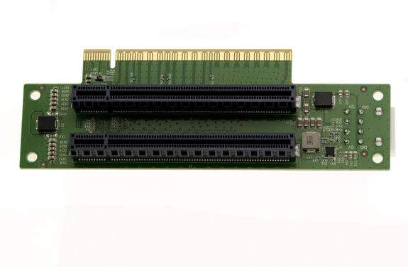 PCIe Gen 5.0 x16 riser duplicator adapter to 2 x16 ports at 90°, 64 GB/s throughput
