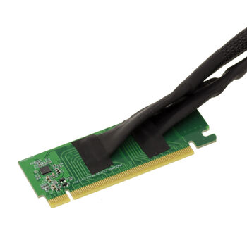 PCIe Gen 4.0 x16 to 2-Port x8 Splitter Extension Cable, 32 GB/s throughput in Gen4