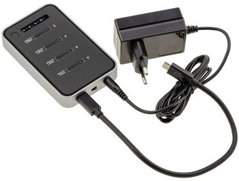 Cloning-Dockingstation für 4 M.2-NVMe-SSD-Laufwerke der Generationen 3.0 und 4.0 mit USB4-Thunderbolt-40G-Anschluss. Unterstützte Kapazität: 32 TB
