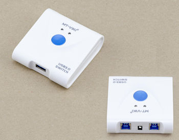 USB 3.0 Sharing Box / 2-Port Switch with Power Supply