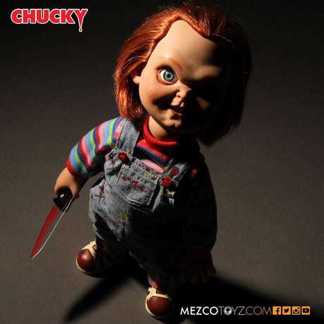 Chucky Jeu d´enfant poupée sonore Sneering Chucky 38cm Mezco
