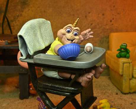Dinosaurs figurine Ultimate Baby Sinclair Neca