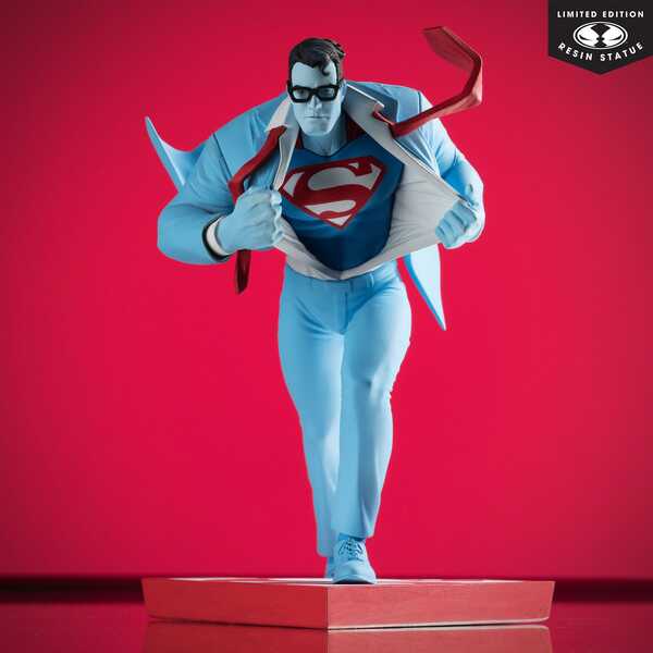DC Direct statuette 1/10 Superman Red and Blue: Superman by Clayton Henry Limited Edition McFarlane Toys