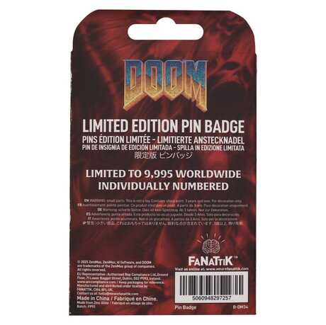 Doom floppy disk pin badge Fanattik