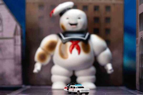 SOS Fantômes - Ghostbusters Ecto-1 Stay Puft diorama Nano Scene JADA