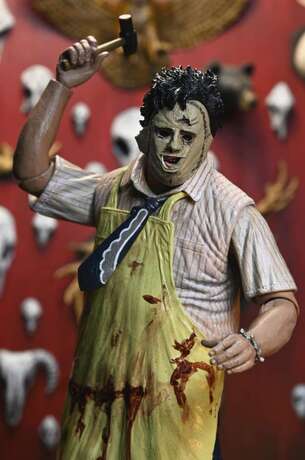 Texas chainsaw massacre Massacre à la tronçonneuse leatherface 50th anniversary  ultimate af Neca