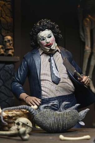 Texas chainsaw massacre Massacre à la tronçonneuse  pretty woman leatherface af 50th anniversary ultimate af Neca