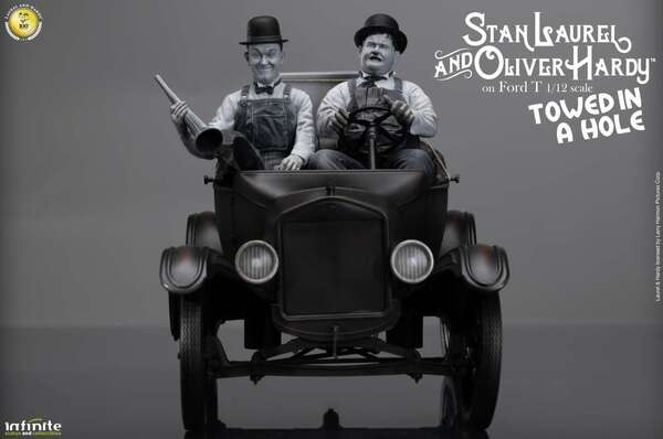 Laurel & hardy towed in a hole ford t 1/12 scale Infinite Statue