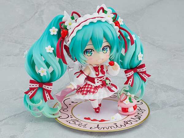 Character Vocal Series 01 figurine Nendoroid Hatsune Miku 15th Anniversary Ver.  Good Smile Company