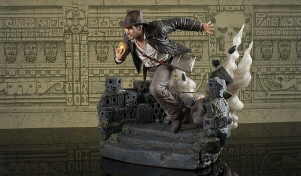 Indiana Jones: Les Aventuriers de l'arche maudit Deluxe Gallery statuette PVC Escape with Idol Diamond Select
