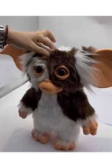 Gremlins peluche sonore 1/1 Gizmo 25 cm Headstart International