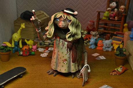 E.T. 40th anniversary E.T. Dress up AF Neca