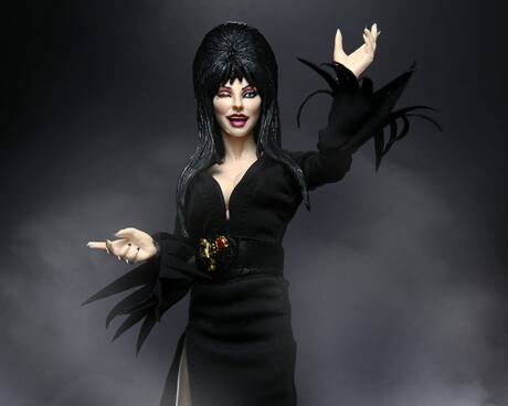 Elvira, Mistress of the Dark figurine Clothed Neca