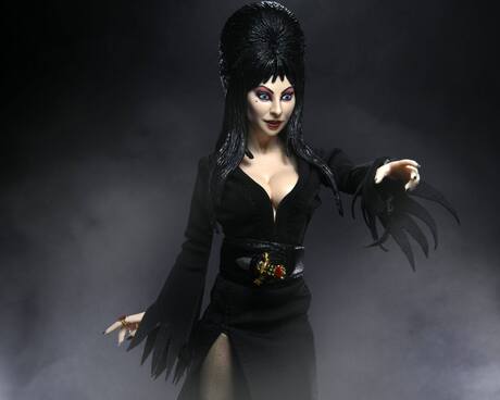Elvira, Mistress of the Dark figurine Clothed Neca