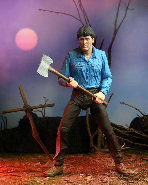 Evil Dead figurine Ultimate Ash NECA