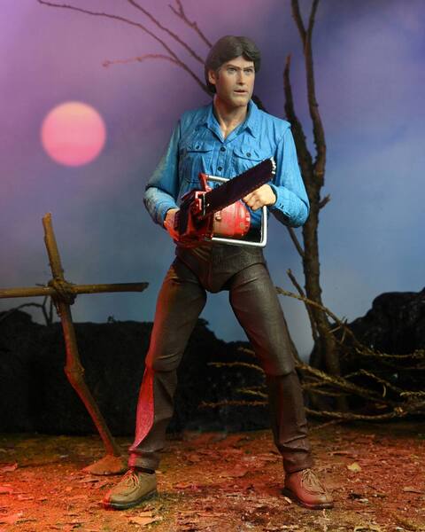 Evil Dead figurine Ultimate Ash NECA