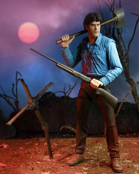 Evil Dead figurine Ultimate Ash NECA