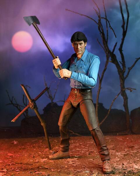 Evil Dead figurine Ultimate Ash NECA