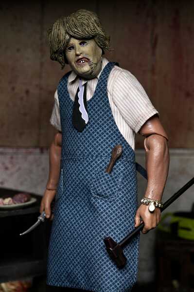 Massacre à la tronçonneuse Clothed figurine Leatherface with Old Lady Mask Neca