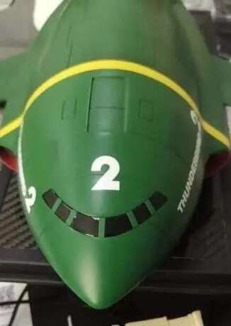 Thunderbirds Les Sentinelles de l'Air T2 die-cast model 1/200 w/ stand AMIE