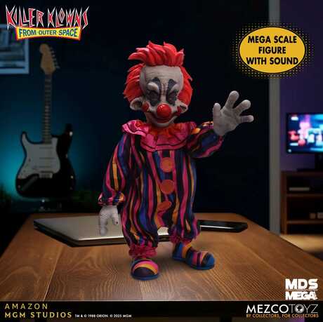 Les Clowns tueurs venus d'ailleurs poupée MDS Mega Scale Rudy 38cm Mezco
