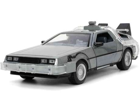 Retour vers le Futur Véhicule 1/24 Time Machine Model 1 DeLorean DMC-12 with lights JADA