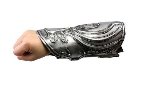 Assassin creed 2 ezio hidden blade role play gauntlet replica 1/1 NECA
