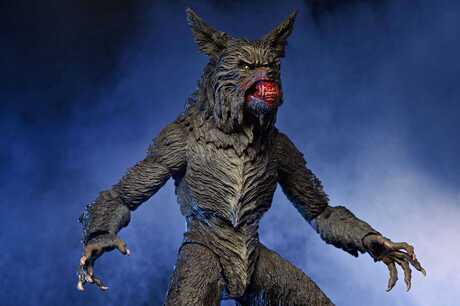 The howling werewolf Hurlements figurine Ultimate Werewolf NECA
