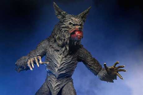 The howling werewolf Hurlements figurine Ultimate Werewolf NECA