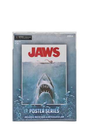 JAWS Les Dents de la mer Jaws 50th anniversary poster series display piece NECA