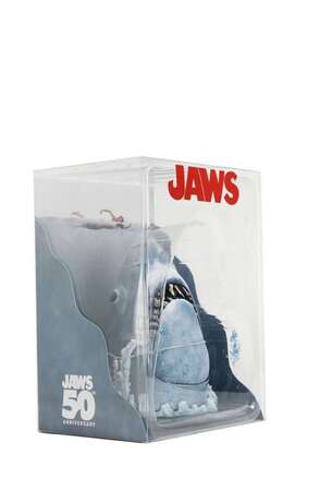 JAWS Les Dents de la mer Jaws 50th anniversary poster series display piece NECA