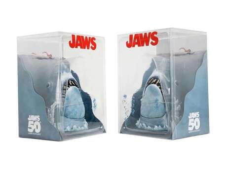 JAWS Les Dents de la mer Jaws 50th anniversary poster series display piece NECA