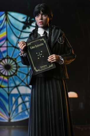 Wednesday Pack de 2 figurines Mercredi Addams (Nevermore Uniform) and Enid  NECA