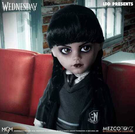 LDD La Famille Addams Living Dead Dolls Mercredi Wednesday Nevermore Academy Uniform Mezco