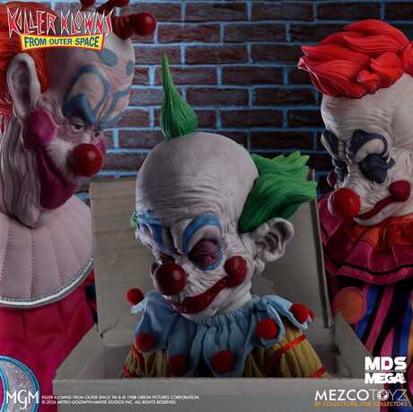 Les Clowns tueurs venus d'ailleurs poupée MDS Mega Scale Shorty 38cm Mezco