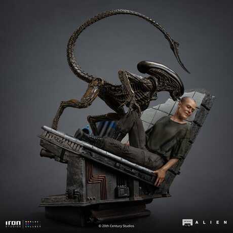 Alien 3 statuette 1/10 Art Scale Ellen Ripley and Dog Alien Iron Studios