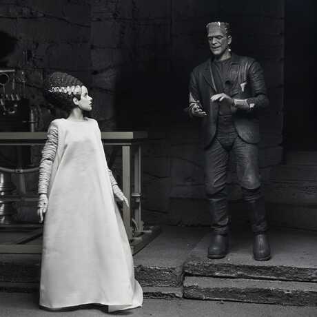 Universal Monsters pack 2 figurines La Fiancée de Frankenstein 90th Anniversary The Monster & His Mate (B&W) NECA
