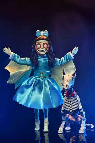 The Beauty of Horror Clothed Figure figurine Ghouliana Neca