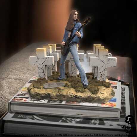 Metallica Rock Iconz figurine Cliff Burton III Knucklebonz