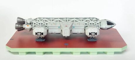 Cosmos 1999 Space 1999 Laboratory Eagle Die-cast Replica Limited Edition Anderson Entertainment Limited