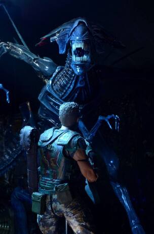 Aliens figurine Ultra Deluxe Alien Queen 38 cm NECA