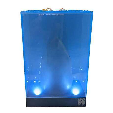 Jaws Les Dents de la mer 3d movie poster 50th anniversary light up figure SD TOYS
